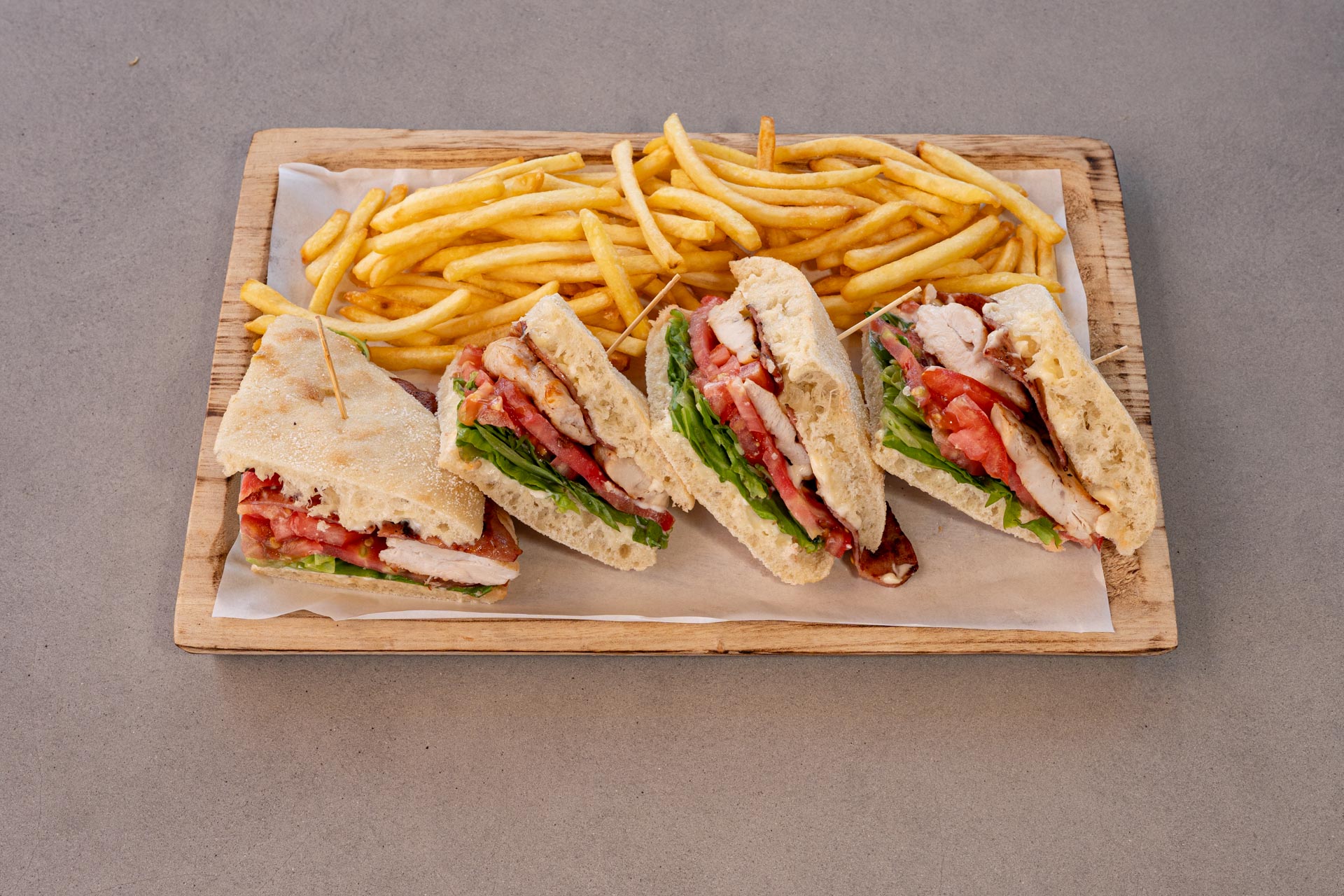CHICKEN CLUB FOCACCIA